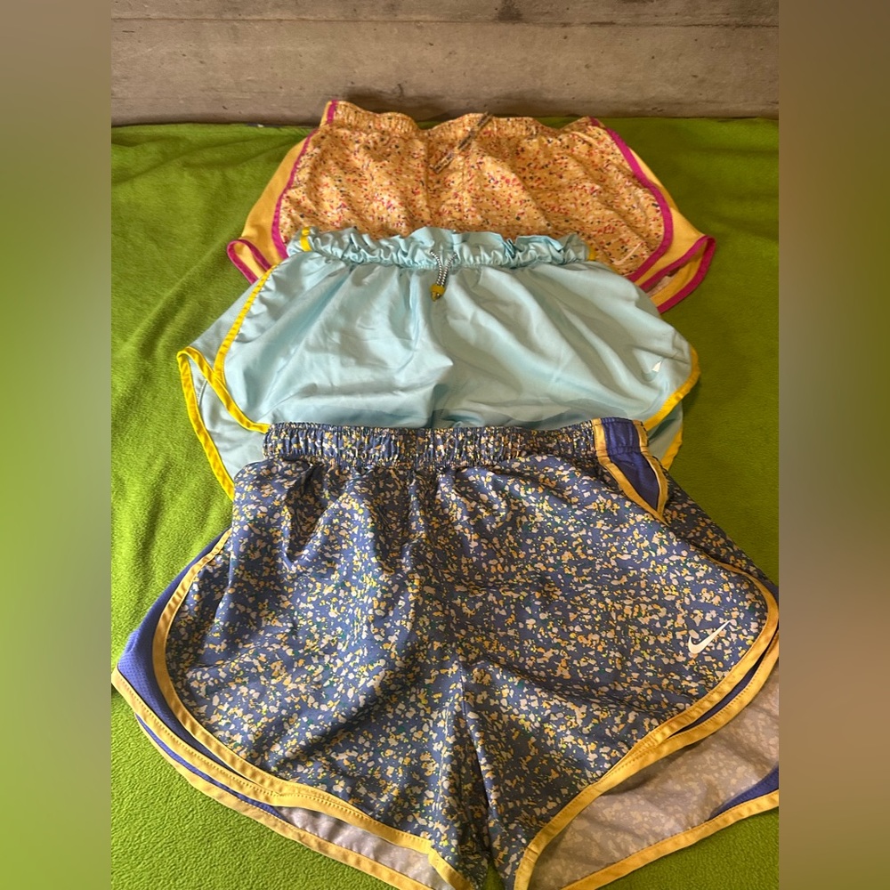 Nike bundle of 3 kids Large sports shorts